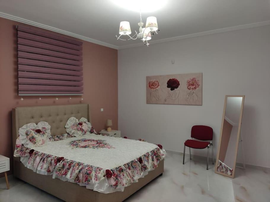 Ebony And Ivory Suites Dhrosiá Exterior foto