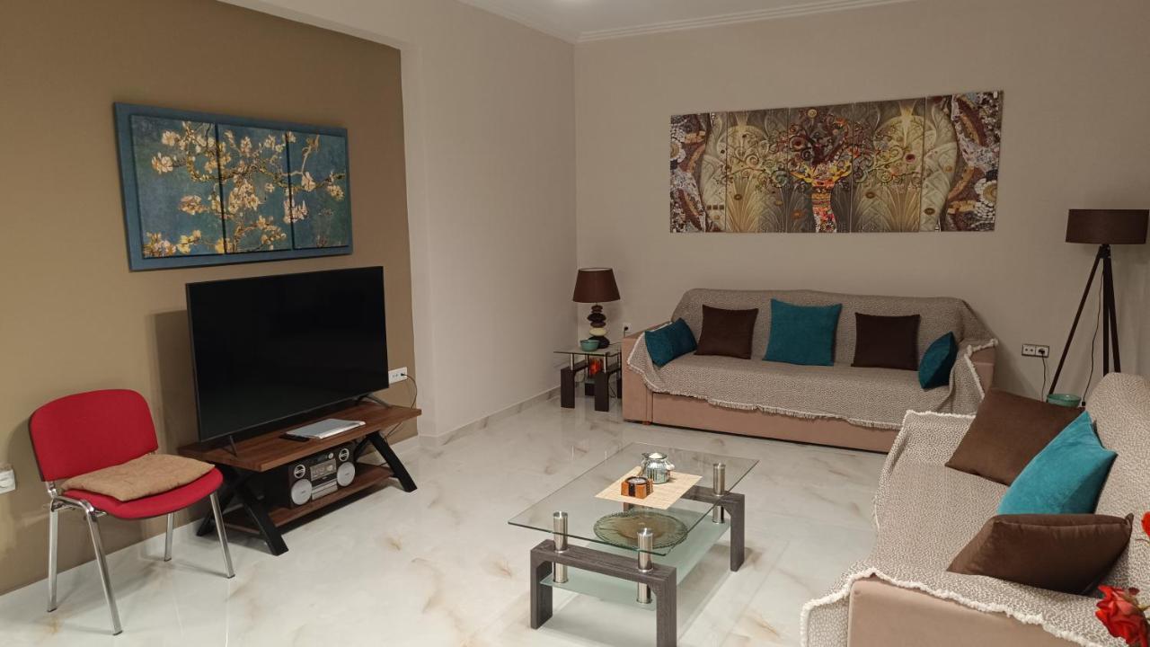 Ebony And Ivory Suites Dhrosiá Exterior foto